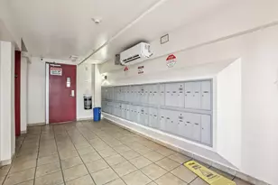 711 W 26th St, Austin, TX 78705 - Photo 31