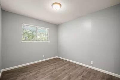 838 N Meadows Drive, Austin, TX 78758 - Photo 9