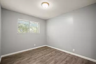 838 N Meadows Dr, Austin, TX 78758 - Photo 9