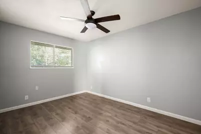 838 N Meadows Drive, Austin, TX 78758 - Photo 11