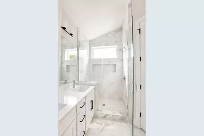 1123 Omega Avenue #1, Austin, TX 78721 - Photo 19