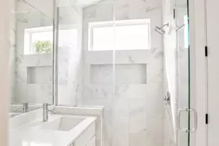 1123 Omega Ave, Austin, TX 78721 - Photo 19