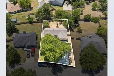 106 Cottonwood Drive, Hutto, TX 78634 - Photo 27