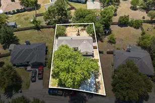 106 Cottonwood Dr, Hutto, TX 78634 - Photo 27