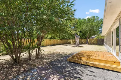 106 Cottonwood Drive, Hutto, TX 78634 - Photo 23