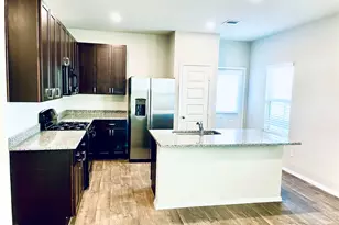 117 Huckleberry Ln, Elgin, TX 78621 - Photo 7