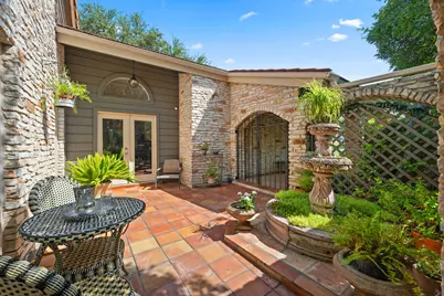102 Crescent Bluff, Lakeway, TX 78734 - Photo 7
