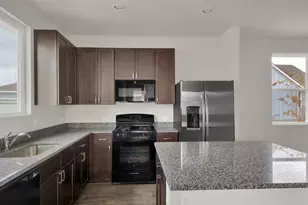 126 Huckleberry Ln, Elgin, TX 78621 - Photo 21