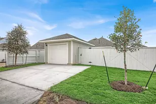 126 Huckleberry Ln, Elgin, TX 78621 - Photo 7