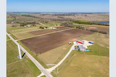 1295 County Road 432 Road, Taylor, TX 76574 - Photo 13