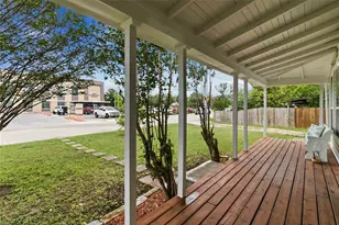 1201 Farm St, Bastrop, TX 78602 - Photo 5