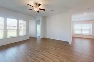 162 Coronella Dr, Liberty Hill, TX 78642 - Photo 5