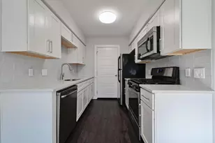 1903 Townesouth Circle, Austin, TX 78741 - Photo 7