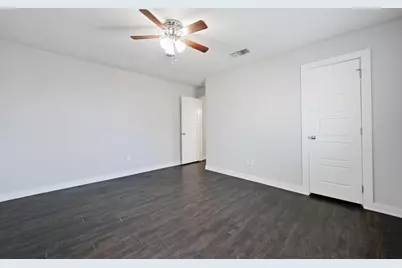 1903 Townesouth Circle #B, Austin, TX 78741 - Photo 11