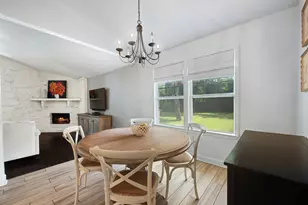 1211 Falcon Ledge Dr, Austin, TX 78746 - Photo 17