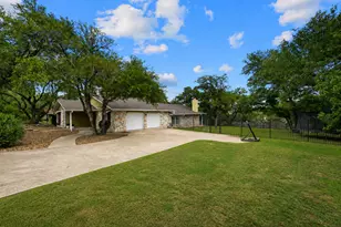 1211 Falcon Ledge Dr, Austin, TX 78746 - Photo 29