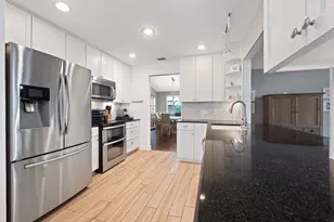 1211 Falcon Ledge Dr, Austin, TX 78746 - Photo 15