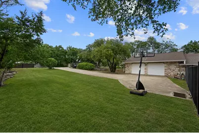 1211 Falcon Ledge Drive, Austin, TX 78746 - Photo 21