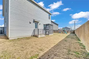 752 Circle Wy, Jarrell, TX 76537 - Photo 31