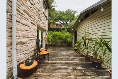 915 Keith Lane #103, Austin, TX 78705 - Photo 15