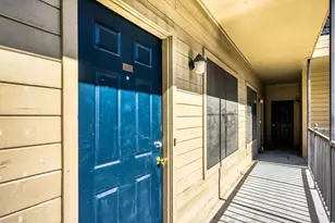 106 E 30th St, Austin, TX 78705 - Photo 3