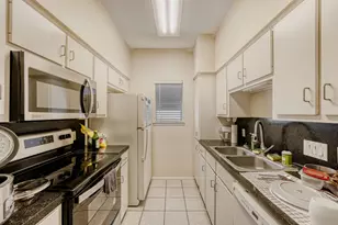 106 E 30th St, Austin, TX 78705 - Photo 9