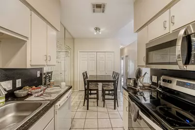 106 E 30th Street #206, Austin, TX 78705 - Photo 11
