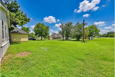 709 S Polk Street, Giddings, TX 78942 - Photo 21