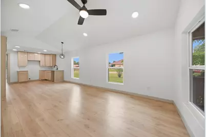 709 S Polk Street, Giddings, TX 78942 - Photo 29