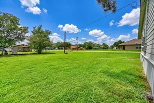 709 S Polk St, Giddings, TX 78942 - Photo 19