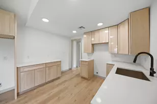 709 S Polk St, Giddings, TX 78942 - Photo 21