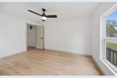709 S Polk Street, Giddings, TX 78942 - Photo 17