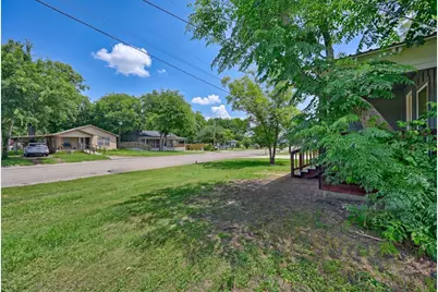 709 S Polk Street, Giddings, TX 78942 - Photo 19