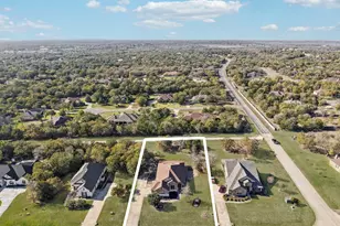 142 Abamillo Dr, Bastrop, TX 78602 - Photo 3