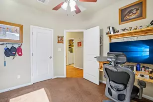 142 Abamillo Dr, Bastrop, TX 78602 - Photo 29