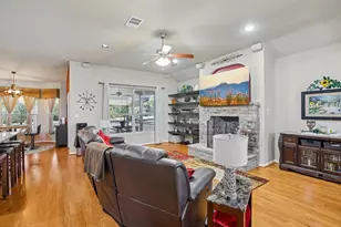 142 Abamillo Dr, Bastrop, TX 78602 - Photo 13