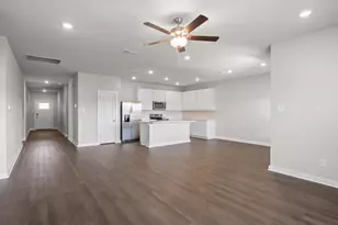 177 Sleep Holw, Jarrell, TX 76537 - Photo 13