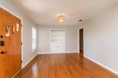 812 N Penelope Street, Belton, TX 76513 - Photo 3