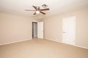 812 N Penelope St, Belton, TX 76513 - Photo 19