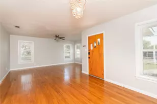 812 N Penelope St, Belton, TX 76513 - Photo 11