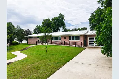 708 W Avenue A Avenue, Lampasas, TX 76550 - Photo 3