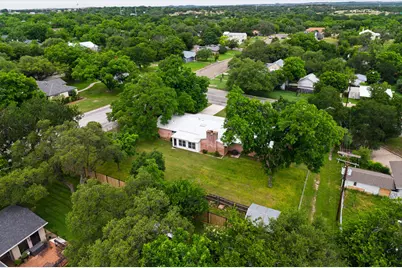 708 W Avenue A Avenue, Lampasas, TX 76550 - Photo 35