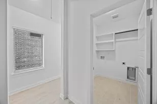 186 Hornet St, Elgin, TX 78621 - Photo 5