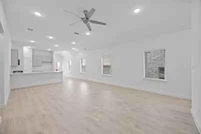 186 Hornet Street, Elgin, TX 78621 - Photo 9