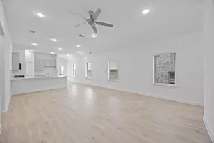 186 Hornet St, Elgin, TX 78621 - Photo 9