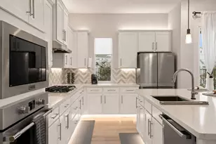 7700 Ella Lee Ln, Austin, TX 78744 - Photo 11
