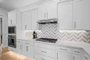 7700 Ella Lee Ln, Austin, TX 78744 - Photo 13