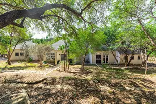 1420 Wild Basin Ledge Landing, Austin, TX 78746 - Photo 5