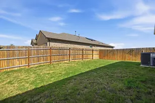 201 Connor Ln, Georgetown, TX 78626 - Photo 29