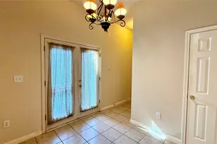 5515 Davis Ln, Austin, TX 78749 - Photo 9